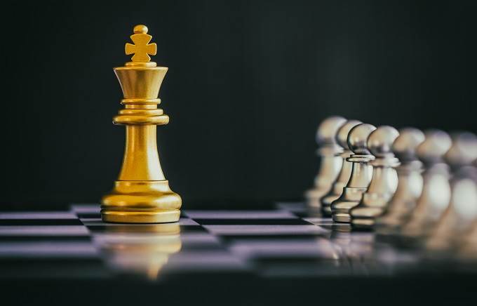 الذهب يتراجع وسط ترقب لحسم قانون التحفيز الأمريكي